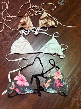 Bikini tops sz S inamorata